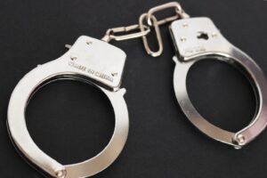 Homem é preso por suspeita de receber produtos eletrônicos de origem ilegal, em Aparecida (Foto ilustrativa: Pxhere)