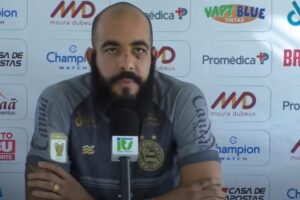 Danilo Fernandes em coletiva pelo Bahia