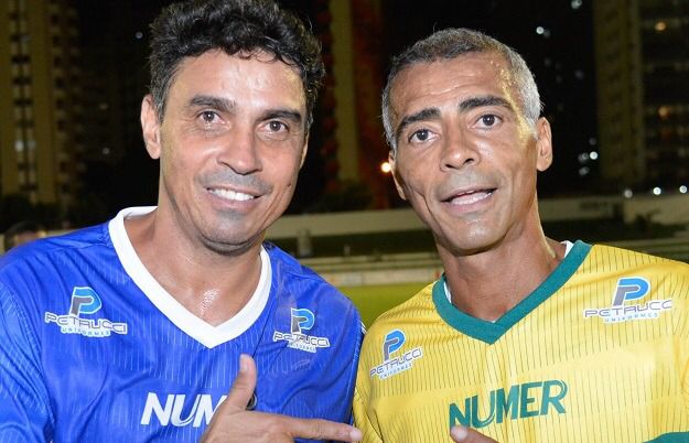 Jogadores Romário e Alex Dias que promovem jogo beneficente em Anápolis