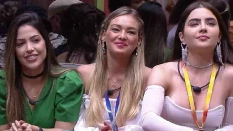 Fora do 'BBB 22', Laís revela como está amizade com Jade e Bárbara: 'Encontro vai sair em breve'