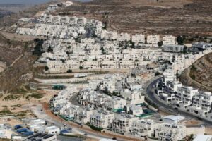 Ação de Israel mata 2 na Cisjordânia, e tensão às vésperas do Ramadã segue alta