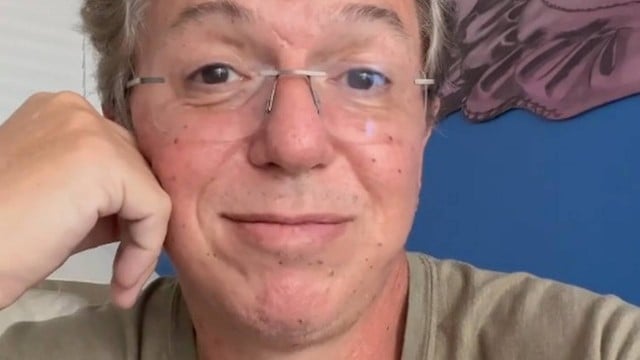 Boninho diz que deu 'graças a Deus' quando Tiago Abravanel saiu do BBB 22