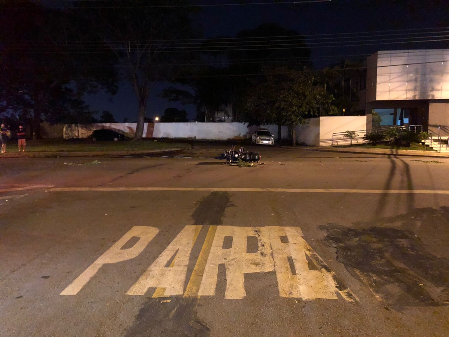 Após atropelar moto em Goiânia, motorista diz que vítima estava em alta velocidade