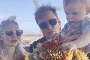Grimes e Elon Musk tiveram 2º bebê em segredo após término: Exa Dark Sideræl