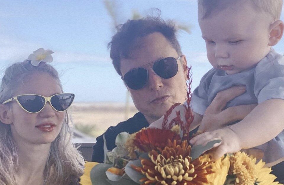 Grimes e Elon Musk tiveram 2º bebê em segredo após término: Exa Dark Sideræl