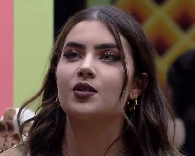 Celebridades criticam argumento de 'caridade' de Jade para permanência no BBB 22