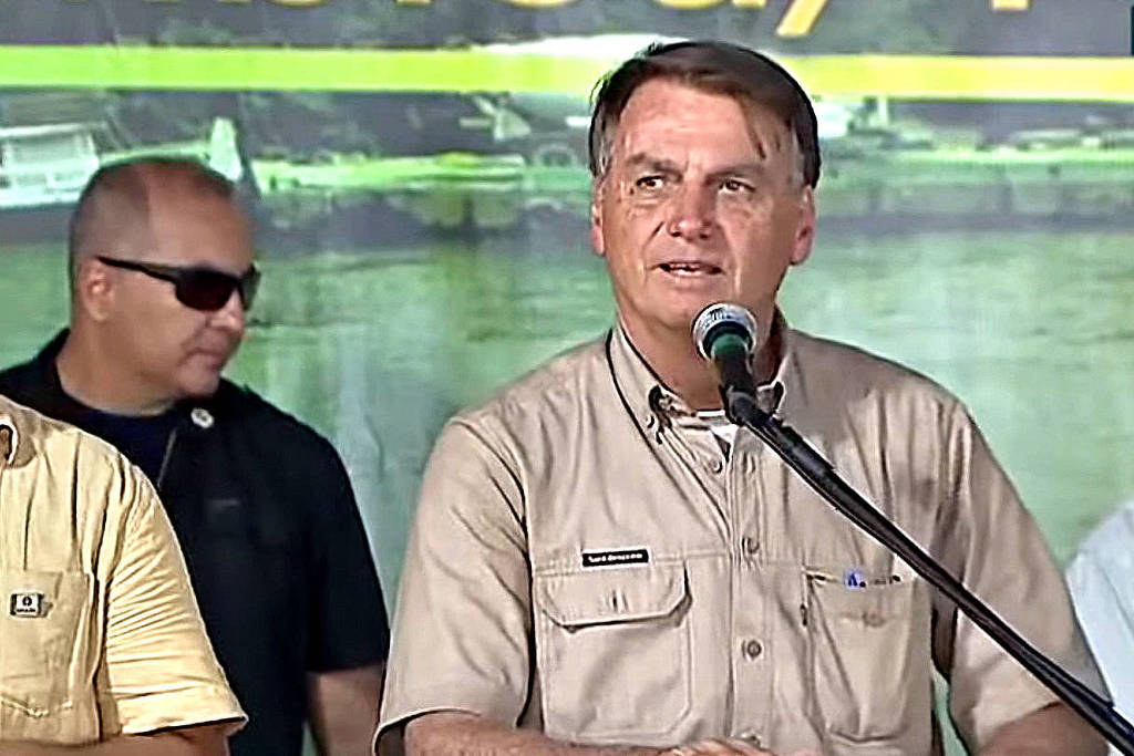 Bolsonaro fala em governo de Deus e sem corrupção em meio à crise dos pastores