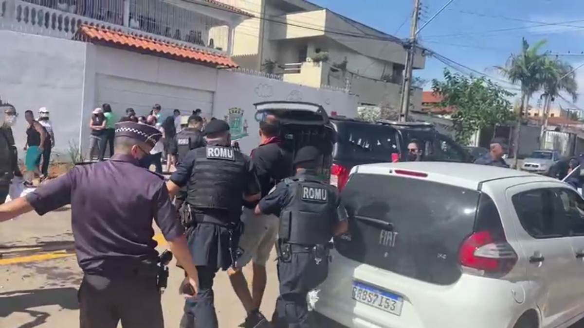 Entidades repudiam violência em ato da Educação em Goiânia