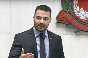 Relatório pede cassação de Arthur do Val na Assembleia de São Paulo