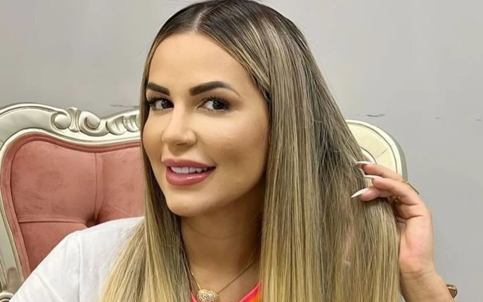 Tudo começou com uma live da advogada famosa. Deolane Bezerra é processada por seguidora após cair em golpe; entenda