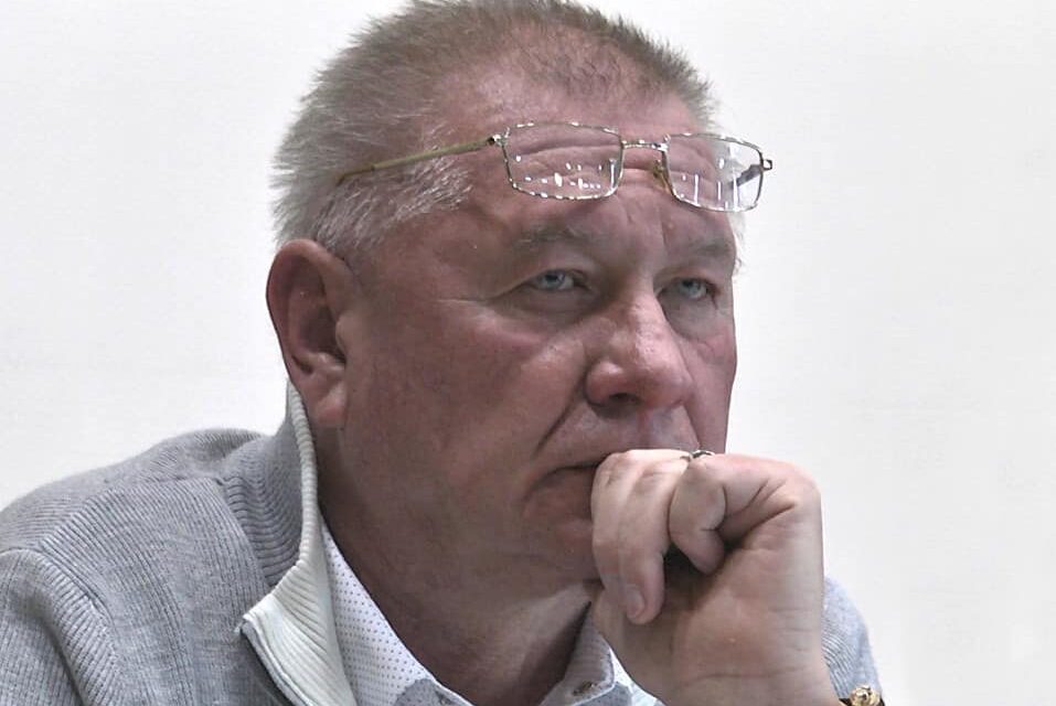 Prefeito de Hostomel, próximo a Kiev, morre em ataque russo, afirma prefeitura