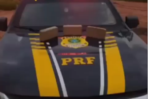 Homem é preso com 3kg de cocaína em ônibus no município de Jataí (GO)