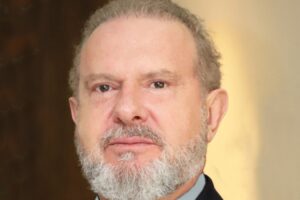 Mauro Carlesse renuncia ao cargo de governador do Tocantins