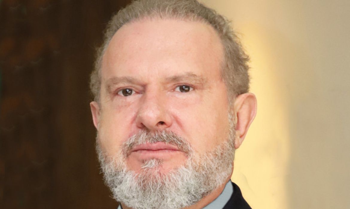Mauro Carlesse renuncia ao cargo de governador do Tocantins