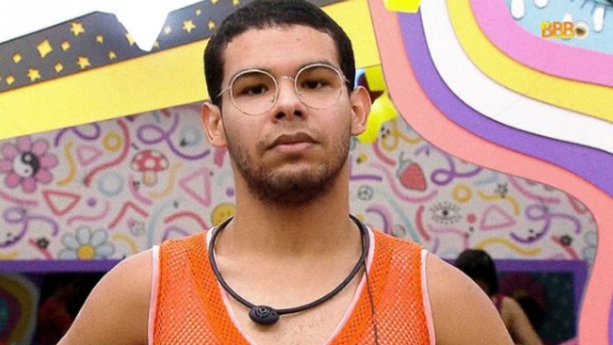 Para o cearense, o ator interpreta um personagem. BBB 22: Vyni comenta sua saída, e fala sobre Arthur Aguiar, Natália e Maria