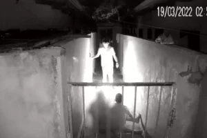 Homem ateia fogo na companheira após ser impedido de sair para beber em Goiânia