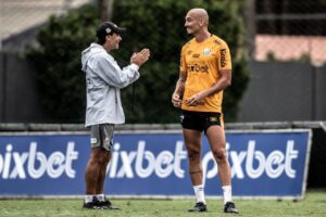 Fabian Bustos e Maicon no CT Rei Pelé