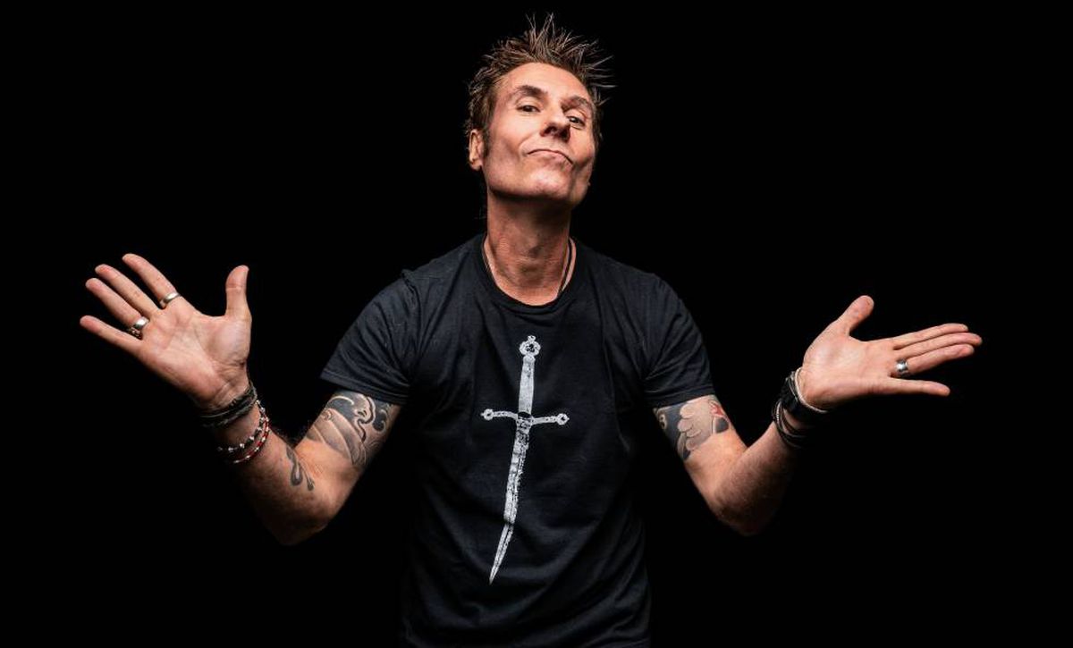 Dinho Ouro Preto em Goiânia: músico se apresenta ao lado da banda Os Spoilers no dia 5 de maio