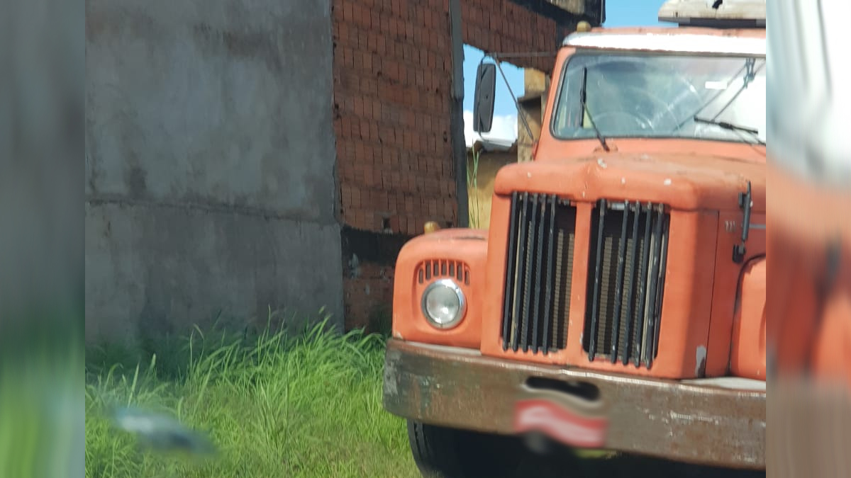 Grupo denuncia retirada de maquinário da gráfica do Pros, em Planaltina (GO)