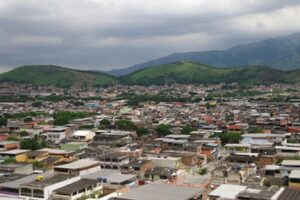 Menina de 9 anos é baleada no olho em favela da zona norte do Rio