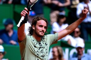 Tsitsipas em jogo do Masters 1000 de Montecarlo