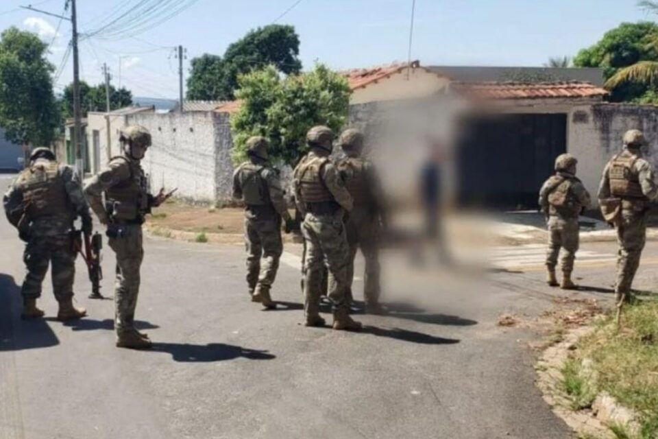 Policial aposentado de Goiás que foi preso após ameaçar delegados responderá por três crimes (Foto: Divulgação)