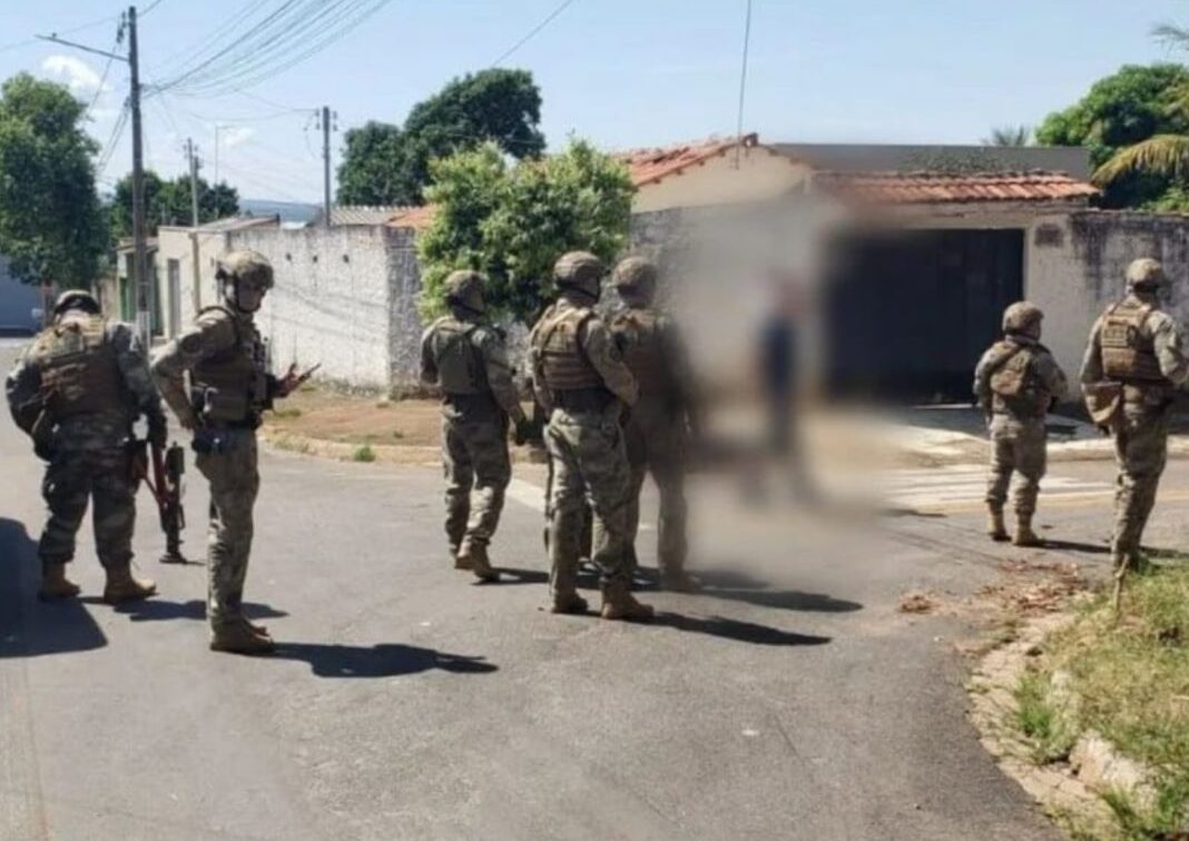Policial aposentado de Goiás que foi preso após ameaçar delegados responderá por três crimes (Foto: Divulgação)