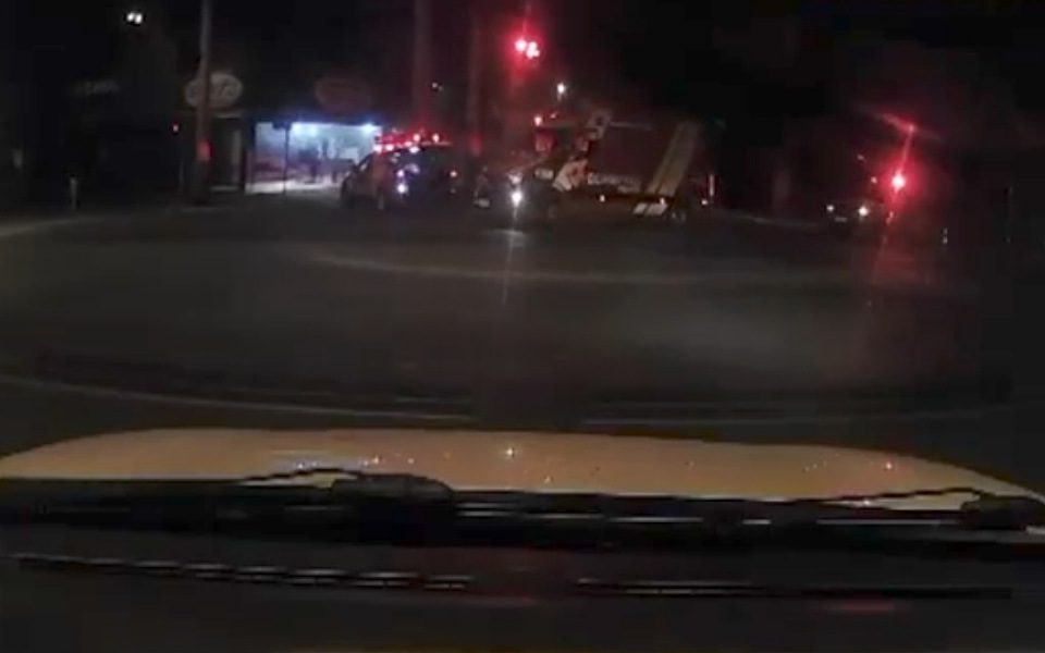 Incêndio - loja da Sherife Modas pegou fogo no Centro de Goiânia