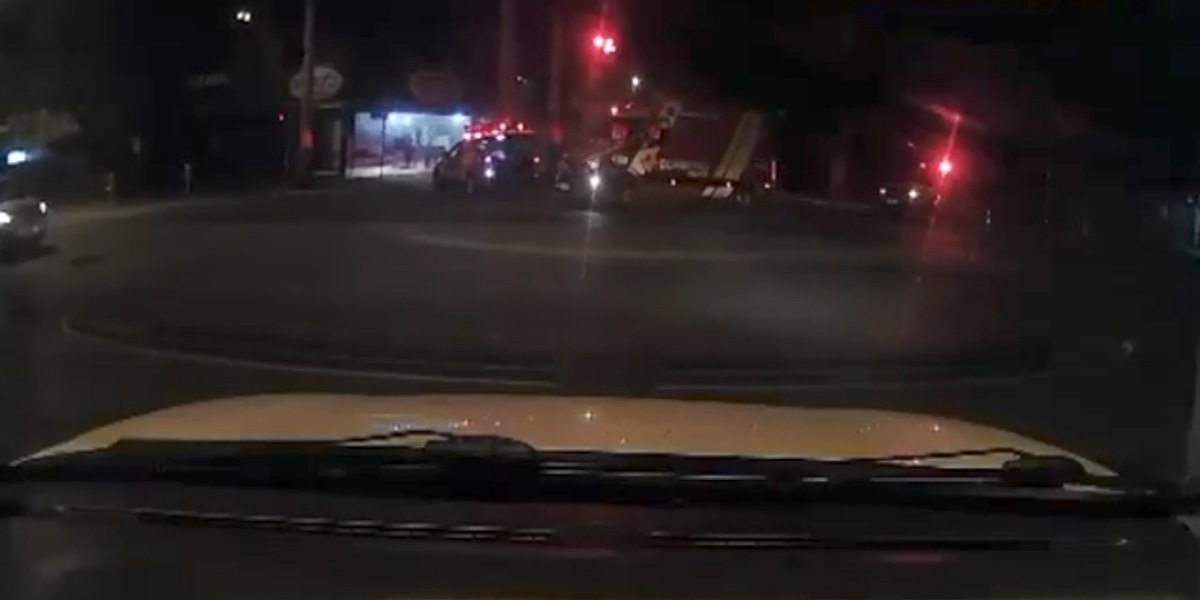 Incêndio - loja da Sherife Modas pegou fogo no Centro de Goiânia