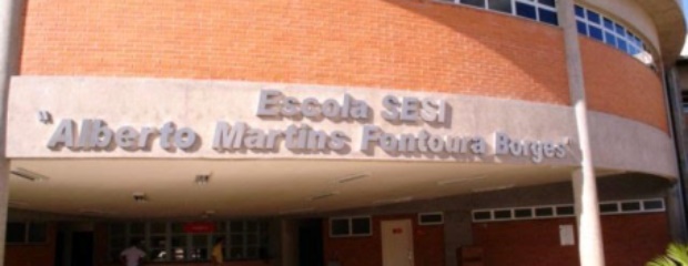 Menino de 11 anos ataca colega com canivete em escola de Uberaba (MG)