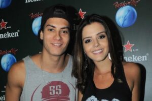 Atriz namorou o participante do reality entre 2012 e 2013. BBB 22: Ex de Arthur Aguiar, Giovanna Lancellotti declara torcida contra o ator