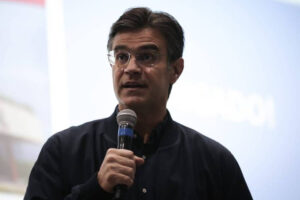 Governador de SP decide trocar comando das polícias civil e militar