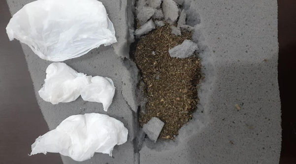 Colchão que escondia drogas é apreendido no presídio de Niquelândia (GO)