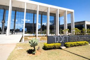 Justiça do DF determina que policial presa por stalking seja internada para tratamento