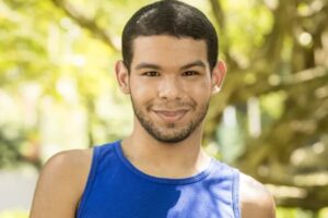 Vyni, do BBB 22, coloca prótese dentária; veja resultado