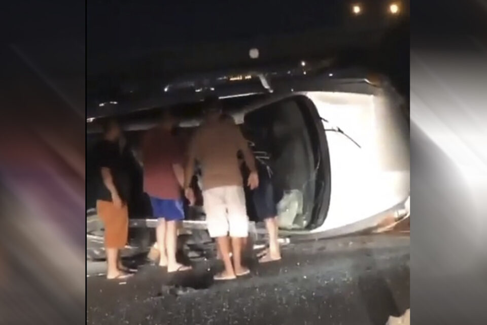 Dois carros caem de viadutos em distância de 10 km na BR-060 entre Goiânia e Abadia (GO)