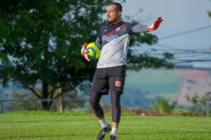 Goleiro Marcio Fernandes, do Anápolis