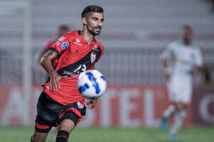 Jorginho, camisa 10 do Atlético Goianiense