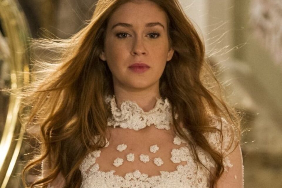 Marina Ruy Barbosa reage após ser chamada de feia; veja resposta Atriz respondeu comentário que dizia que ela só era notada por ser ruiva
