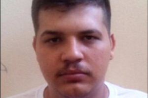 A Polícia Civil prendeu Gabriel Henrique Rodrigues Barros, de 26 anos, suspeito de vender uma moto e fugir com ela no momento da entrega. O crime aconteceu nas dependências de um cartório, na cidade de Rio Verde, Sudoeste de Goiás, no último dia 21 de fevereiro. Já a prisão do rapaz, ocorreu de forma preventiva nesta quinta-feira (7), no município de Jataí.