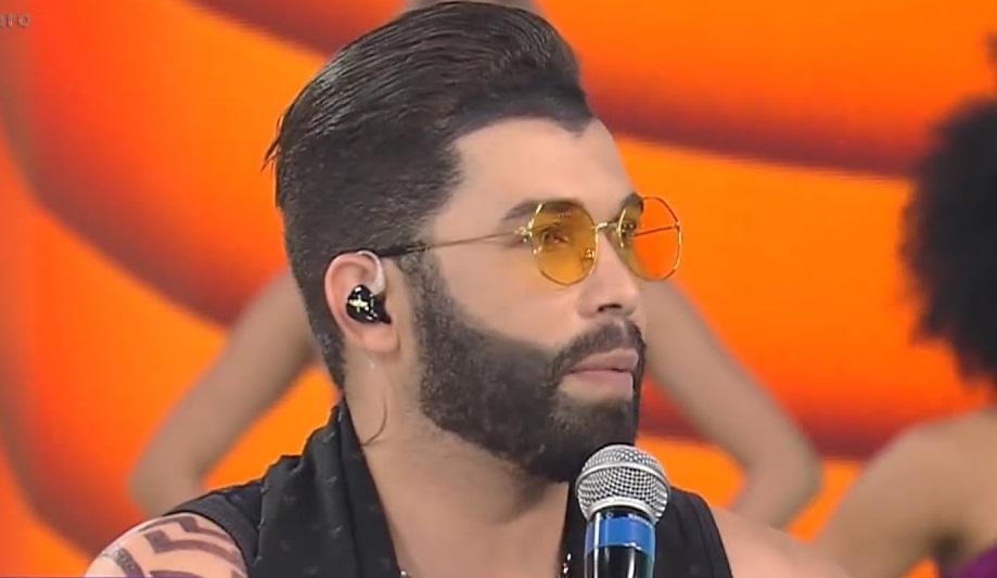 Lucas Willian já se passou pelo sertanejo em São Paulo. Sósia de Gusttavo Lima, 'Gusttavo Liso' tem mais de 220 milhões de views no YouTube