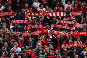 Torcida do Liverpool na Inglaterra