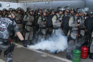 Oito militares da Bolívia e um do Equador participam de treinamento no Batalhão de Choque em Goiânia. (Foto: divulgação)