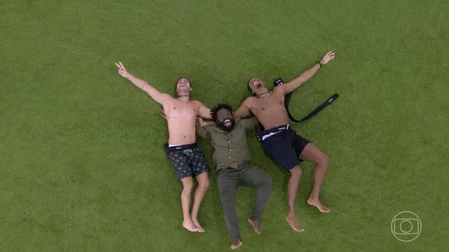 Psicóloga analisa perfil dos finalistas do 'BBB 22' e comenta favoritismo de Arthur: 'Surfou na estratégia vitimista'