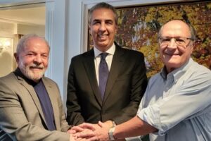 Adiamento e intervenção do PT nacional por Marconi podem fazer Eliton retirar pré-candidatura