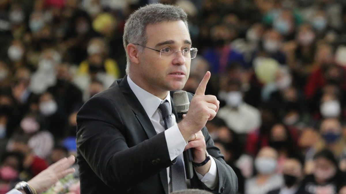 STF dá dez dias para Planalto explicar sigilo sobre "pastores do MEC"