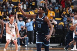 Memphis Grizzlies vence Suns