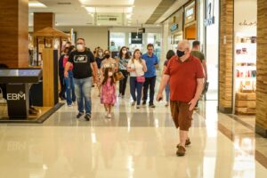 Renda per capita do goiano é a metade do brasiliense