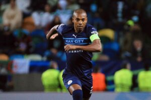 Fernandinho capitão do Manchester City