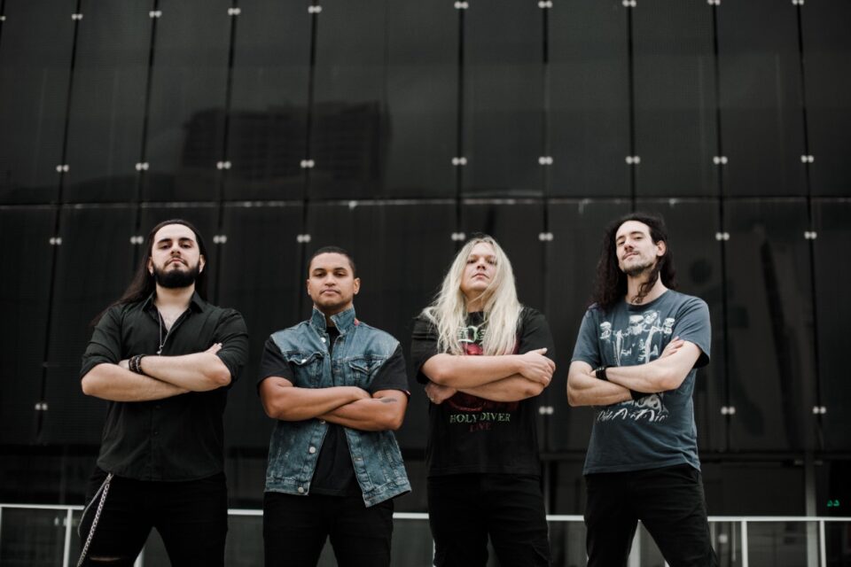 Banda Shotgun comanda tributo ao Guns N' Roses em Goiânia